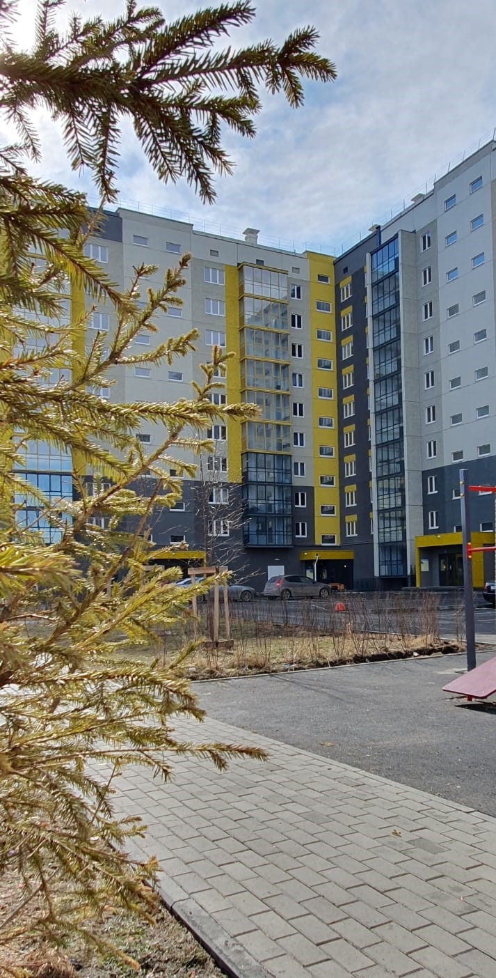 ОТЛИЧНАЯ КВАРТИРА ПО ОТЛИЧНОЙ ЦЕНЕ!! 

Продаем ДВУХКОМНАТНУЮ КВАРТИРУ
с удобной планировкой - 52 кв.м. в современном новом доме.

ПЛАНИРОВКА:
- Кухня-гостиная 11 м2 
- Спальня - 17 м2, 12  м2
- Санузел совмещенный - 5 м2
- Коридор - 5 м2
- просторной лоджией - 7 м2


В КВАРТИРЕ ВЫПОЛНЕН СОВРЕМЕННЫЙ 