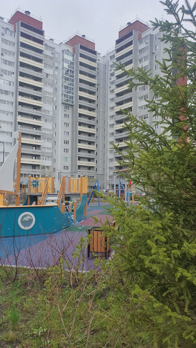 Отличная квартира на  ТОПОЛИНКЕ 
Продаем 2-комнатную квартиру  в ЖК Mакeев 
Дом сдaн, заселeн

Развитая инфраструктура с хорошей транспортной развязкой в разные районы города.
В шаговой доступности новый строящийся аквапарк, сосновый бор, арена Трактор, развивающие центры, в шаговой доступност