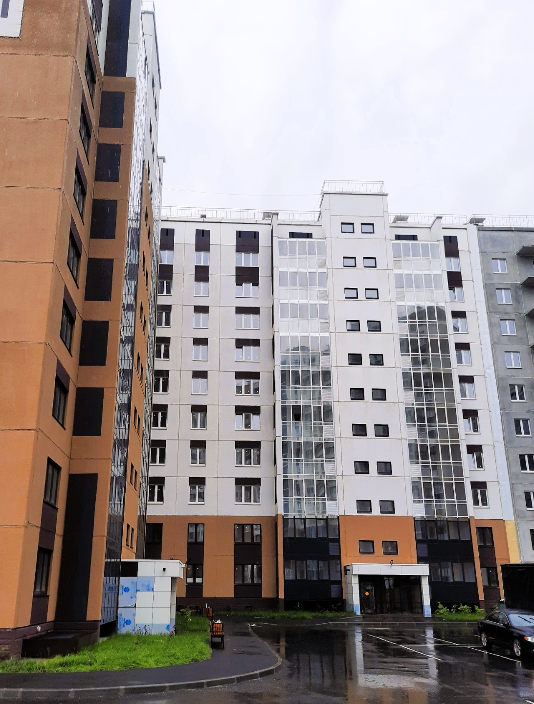 светлая ТРЕХКОМНАТНАЯ КВАРТИРА общей площадью 65,1 кв.м. в ЖК «Дом на Маршала Чуйкова» — жилой дом на улице Маршала Чуйкова, 14 в «Парковом».

ОФОРМИМ ИПОТЕКУ ПО САМЫМ НИЗКИМ СТАВКАМ от 6%! 
Подходит под семейную ипотеку, IT-ипотеку, военную, с использованием материнского капитала.

ПЛАНИРОВКА:
- Ку