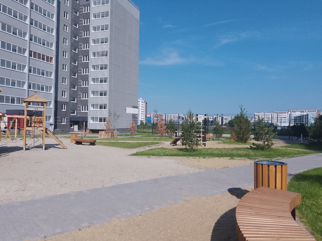 Предлагаем Вашему вниманию в продажу двухкомнатную квартиру. Удобное расположение дома внутри микрорайона. Дизайнерский подъезд, освещение, благоустроенный двор, огороженная территория, парковка.

Функциональная планировка:
- две комнаты 13,59 и 12 кв.м.
- просторная кухня 10,56 кв.м..
- раздельный 