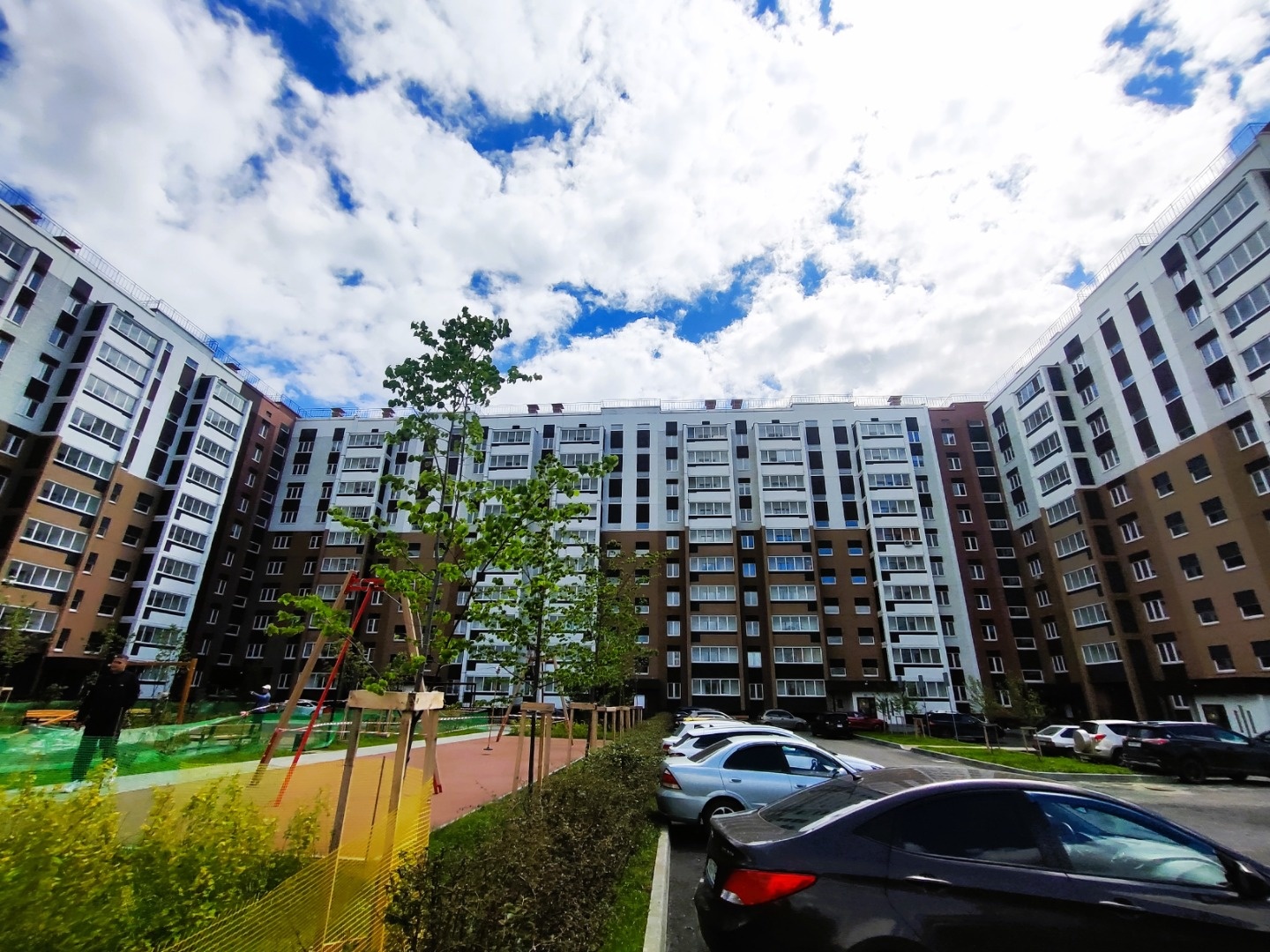 Продаем  ПРОСТОРНУЮ КВАРТИРУ функциональной  планировки -  72 кв.м. (СТУДИЯ + 3 СПАЛЬНИ) в современном новом доме в ЖК Новое Поколение.

ПЛАНИРОВКА:
- Кухня - гостиная - 17 кв.м.
- Спальни - 17, две по 11 кв.м.;
- Раздельный санузел - 3 и 2 кв.м.;
- Коридор - 5,6 кв.м.;
- Лоджия - 4 кв.м. (выход и