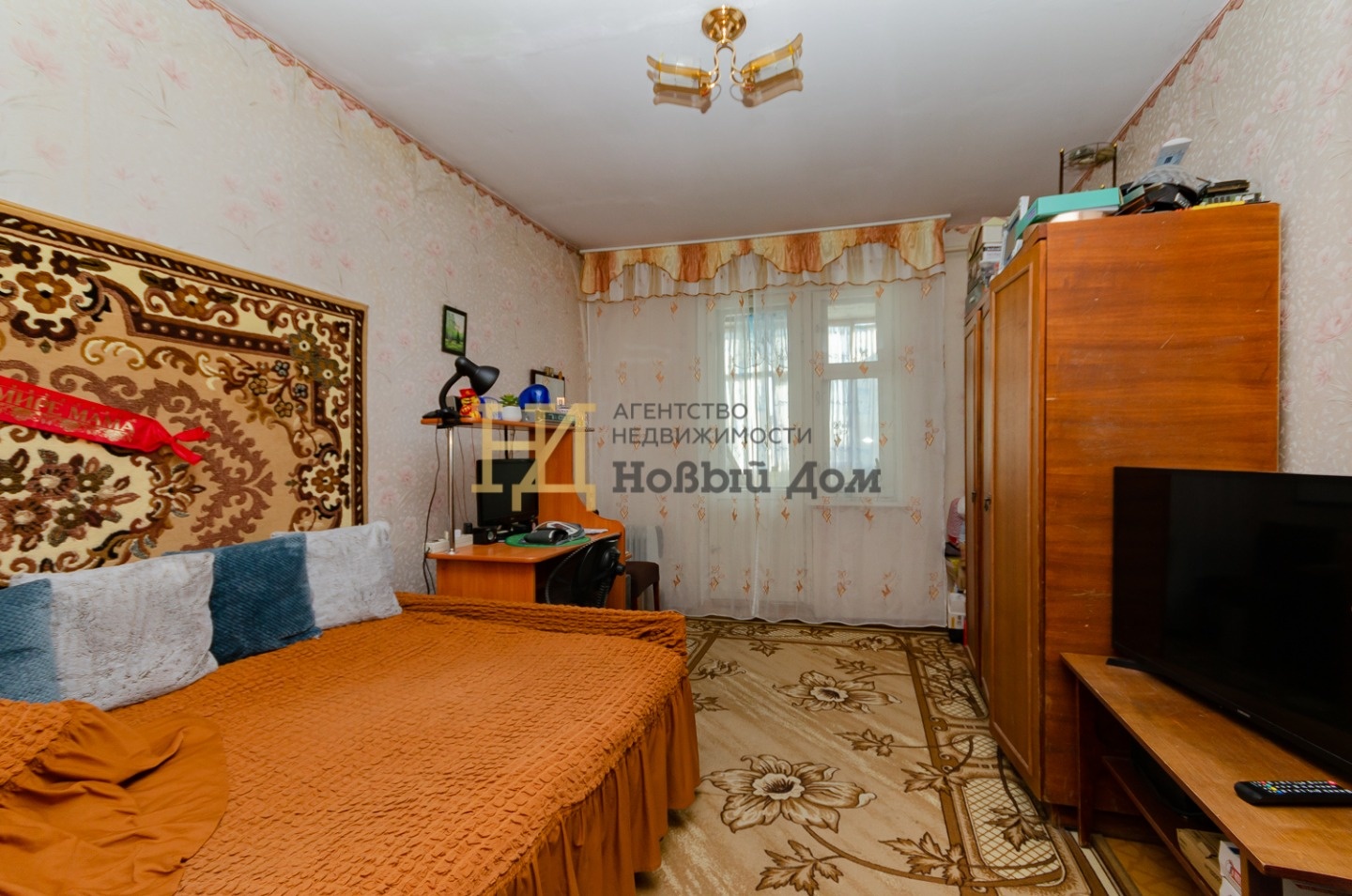 Предлагаем Вашему вниманию теплую, светлую, просторную 3-х комнатную , 121 серии.
Рассмотрим обмен, 2 комнатная, студия плюс спальня и интересны студии, предлагайте !!!Звоните!
Дом расположен в удачном месте, тихий двор, хорошие соседи. ( Рассмотрим обмен на студию + спальня в Парковом)
​
+++Комнаты