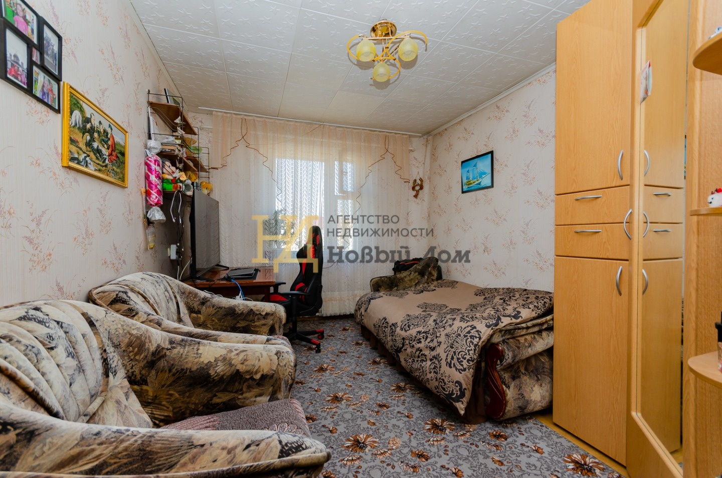 Предлагаем Вашему вниманию теплую, светлую, просторную 3-х комнатную , 121 серии.
Дом расположен в удачном месте, тихий двор, хорошие соседи. ( Рассмотрим обмен на студию + спальня в Парковом)
​
+++Комнаты раздельные , просторная кухня 9 кв.м. Окна выходят на разные стороны, раздельный сан. узел, бо