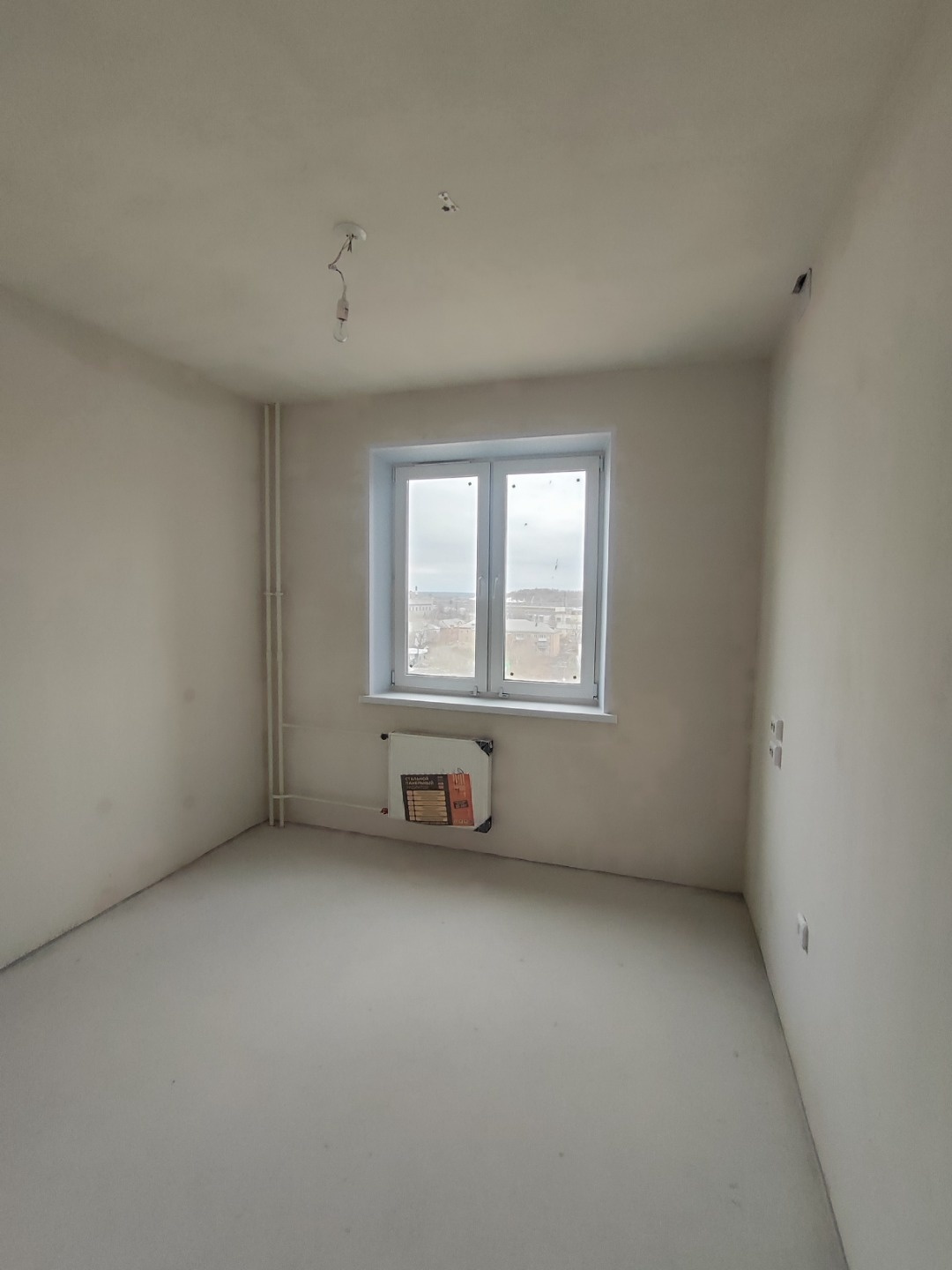 Квартира в СОВРЕМЕННОМ НОВОМ ДОМЕ на улице Республиканской в  отличном месте города Копейска.
     
ПЛАНИРОВКА:
- Кухня - 9 кв.м.;
- Комната- 18 кв.м.;
- Совмещенный санузел;
- Коридор - 2,3 кв.м.;
- Лоджия - 5 кв.м.


КВАРТИРА С КАЧЕСТВЕННОЙ ПРЕДЧИСТОВОЙ ОТДЕЛКОЙ:
- Стены готовы под обои, пол выров