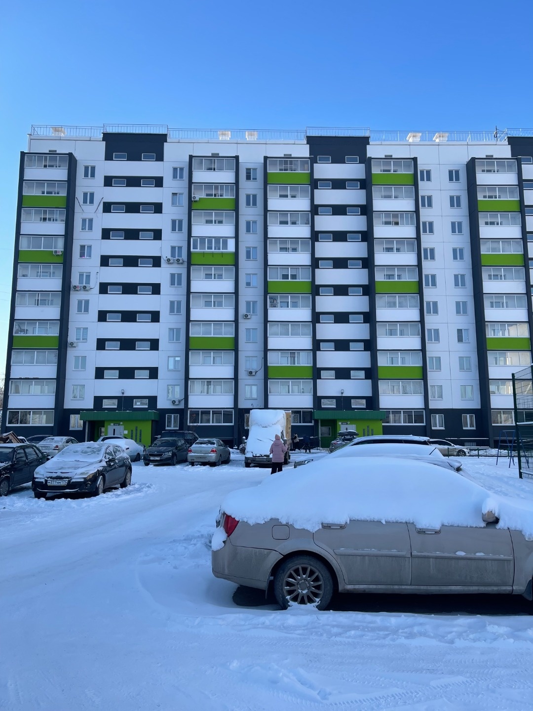 Предлагаем Вашему вниманию квартиру-студию, удобной планировки, кухня-гостиная 18 метров. Удобное расположение дома на второй линии.

В квартире выполнена предчистовая отделка:
- входная металлическая дверь;
- потолок и стены подготовлены;
- электроразводка по всей квартире;
- установлены выключател