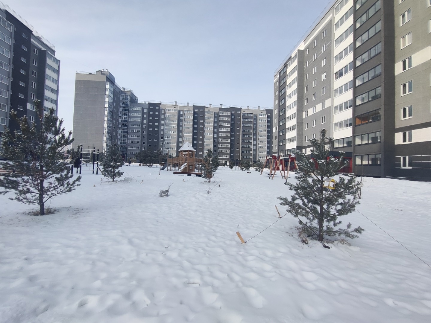  Продаем  просторную двухкомнатную  квартиру площадью 58,9 кв. м. в современном ЖИЛОМ КОМПЛЕКСЕ КАМЕНСКИЙ.  
                                                     ФУНКЦИОНАЛЬНАЯ ПЛАНИРОВКА ВКЛЮЧАЕТ:
- Кухня - 11 кв.м.;
- Спальни - 18,3 и 14 кв.м.;
- Раздельный санузел;
- Лоджия - 5 кв.м. (достаточн