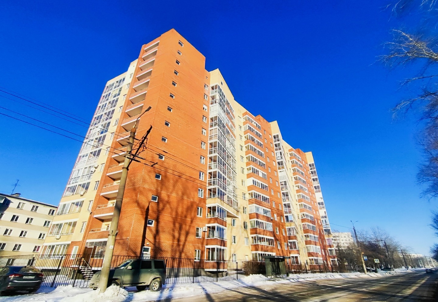              Продаем  ПРОСТОРНУЮ  ТРЕХКОМНАТНУЮ КВАРТИРУ ДЛЯ СЕМЬИ С ДЕТЬМИ  - 75,1 кв.м. в отличном месте Металлургического района г. Челябинска.
                         ТЕПЛЫЙ КИРПИЧНЫЙ ДОМ С ОТЛИЧНОЙ ШУМОИЗОЛЯЦИЕЙ! ЗАКРЫТАЯ ТЕРРИТОРИЯ!  СОСТОЯНИЕ ЗАЕЗЖАЙ И ЖИВИ!

ФУНКЦИОНАЛЬНАЯ ПЛАНИРОВКА:
- Кух