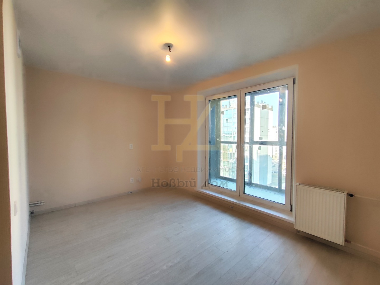  Продаем ПРОСТОРНУЮ КВАРТИРУ ПЛАНИРОВКИ СТУДИЯ + 2 СПАЛЬНИ ПЛОЩАДЬЮ 65,4 кв.м. в сданном доме нового современного жилого комплекса Парковый Премиум.

ПЛАНИРОВКА:
- кухня-гостиная - 16,2 кв.м.;
- большие  комнаты - 17 и 16 кв.м.;
- раздельный санузел;
- просторный коридор;
- просторная лоджия с панор