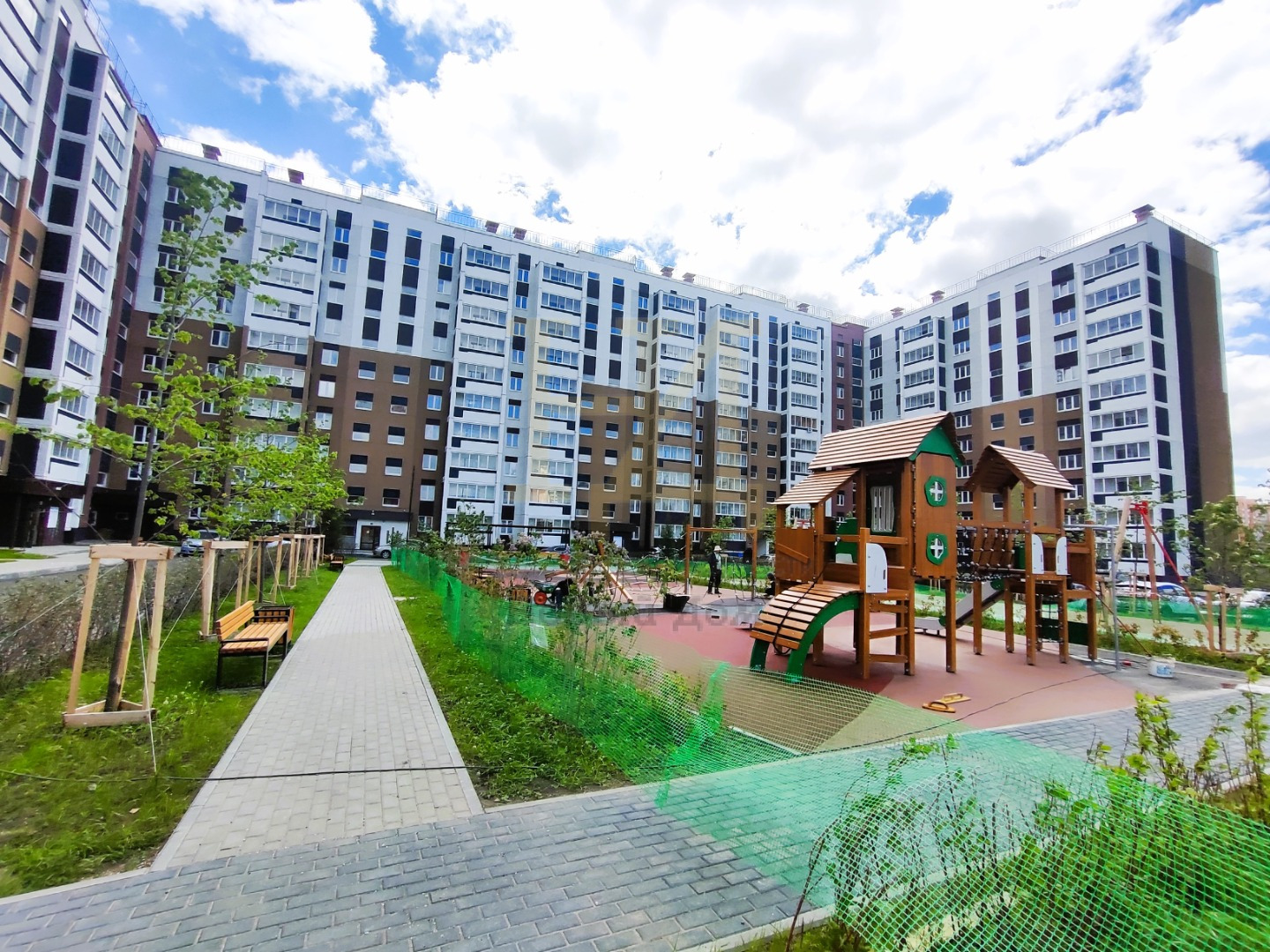  Продаем ОТЛИЧНУЮ КВАРТИРУ- 56 кв.м. ПЛАНИРОВКИ КУХНЯ-ГОСТИНАЯ + 2 СПАЛЬНИ в новом доме «ЖК Новое Поколение».

ПЛАНИРОВКА:
- Кухня-гостиная - 17 кв.м.
- Спальни-  12 и 11 кв.м.;
- Раздельный  санузел - 3 и 2,6 кв.м.;
- Лоджия - 7 кв.м.

Готовая к проживанию с полной ОТДЕЛКОЙ ПОД КЛЮЧ:
- Входная двер