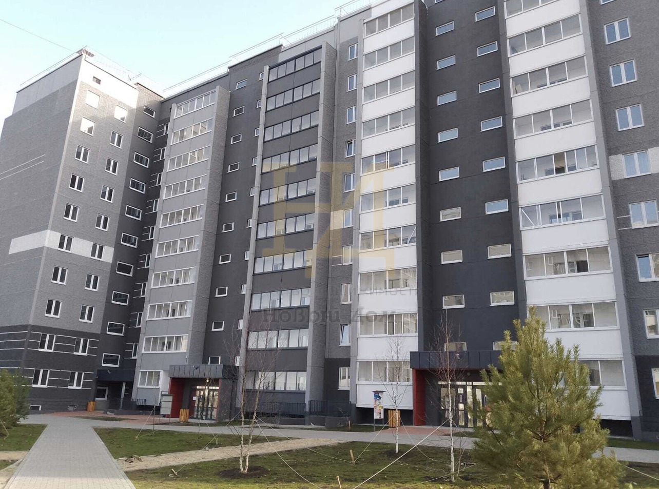 Предлагаем Вашему вниманию в продажу двухкомнатную квартиру. Удобное расположение дома внутри микрорайона. Дизайнерский подъезд, освещение, благоустроенный двор, огороженная территория, парковка.

Функциональная планировка:
- две  комнаты 12,5 и 12  кв.м.
- просторная кухня 10,56  кв.м..
- раздельны