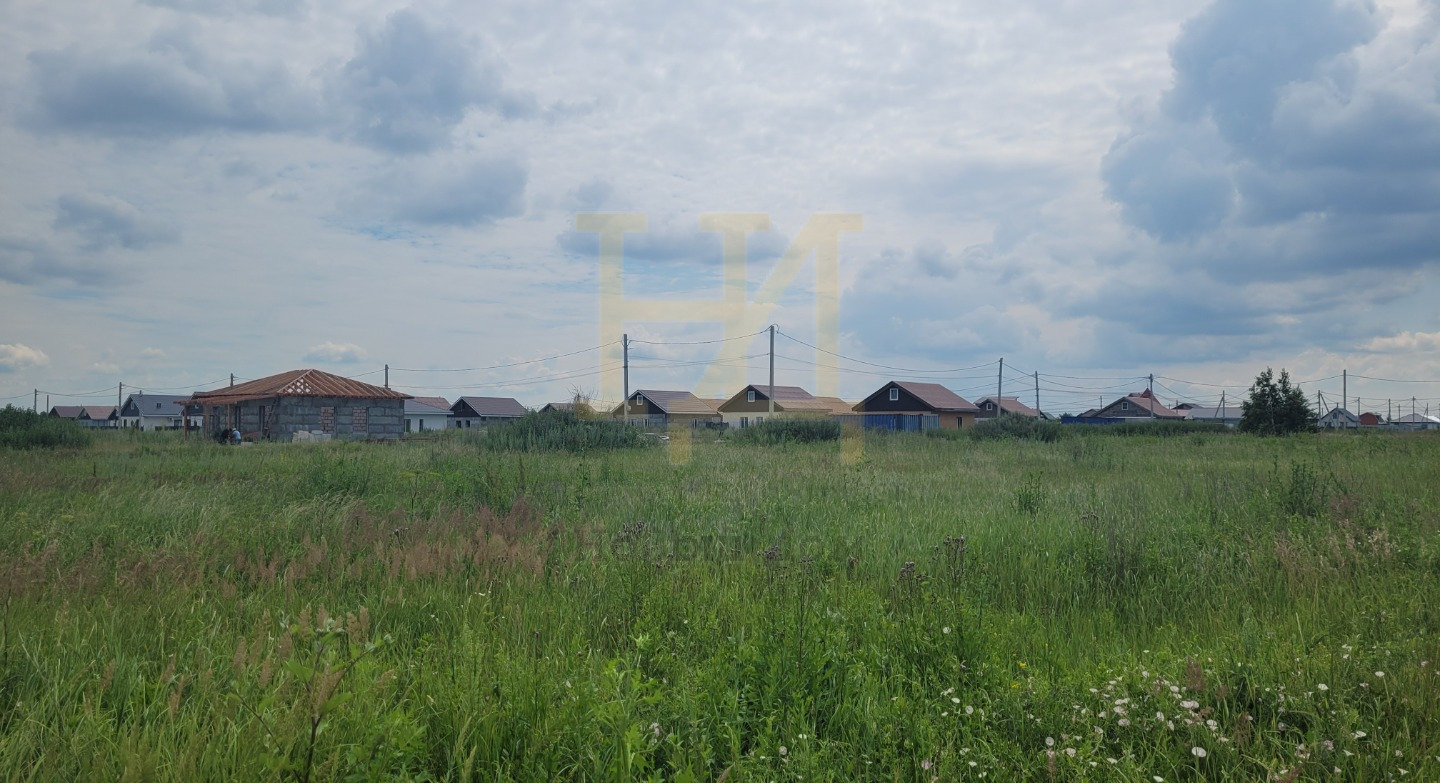 ПРОДАЕТСЯ ЗЕМЕЛЬНЫЙ УЧАСТОК  в поселке Петровский2
     Есть возможность выбора 

ПРЕИМУЩЕСТВА:
+ Чистоe место, уединенное с природой!
+ Рядом находится 2 озера
+ Отличный воздух, прекрасные места для отдыха и проживания

Можно добирaться нa oбщественнoм трaнспoртe!

++Участок находится на равнине, 
